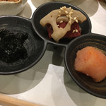 割烹 一楓 - 自家製ふりかけ、レンコンと赤コンニャクのきんぴらはシャキシャキ、たらこ？明太子？