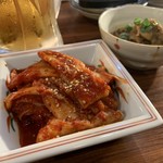 たれ焼肉 金肉屋 - 白菜キムチ