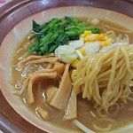 らーめん みかく亭 - 麺