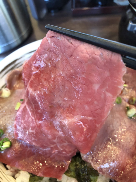 肉ドレス海鮮丼 渋谷道玄坂店>