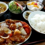 Chinzan - 酢豚定食