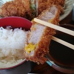 とんかつ 吉川 - からしとお塩で食べてみよう