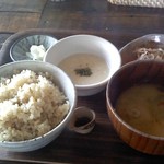 カフェこたつ - 週替わりとろろ定食