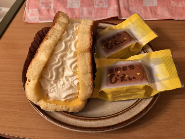 お菓子の さの - 美瑛（ケーキ）の写真