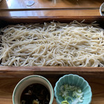 Waraguchi Soba - 「大板そば」　つゆはだしに効きが弱い感じ。