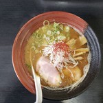 麺や恵 - 鶏白湯ラーメン(780円)です。