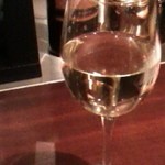 アジアンビストロDai - 名前忘れました　白ワイン630円