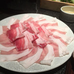 Koube gyuu matsuzakaushi ittou gaiginza shabuki - 豚ロースとバラ肉