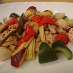 市川グランドホテル - 炒め物。さつまいもの甘さやレンコンなどのホックリ感が活かされてた。