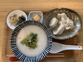 奥泉 - アスパラガスと胡桃のおかゆ（小サイズ）+ 水餃子セット