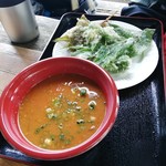 景信山頂上　景信茶屋　青木