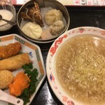 南京町 友好飯店 - こんなに豪華なセット