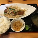 本場大阪串揚　絆 - (料理)(2019年3月29日の日替りＢ)レバニラ炒め定食