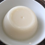 中一素食店 - 杏仁豆腐