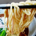 麺処 田ぶし - 毎朝店内の製麺室で作るこだわりの自家製麺！もちぷりっとした食感と小麦の香りがたまらない！