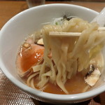 雨は、やさしくNo.3 雨燦燦 - 平打ち麺