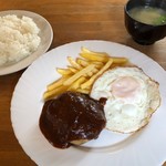 カフェ禅 - ハンバーグ 800円。