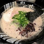 博多一双 - ラーメン　700円