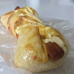 粉とクリーム - 惣菜パソはカレーかウインナーにかぎる！
      もちもち ウインナー（カレー）