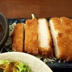 大衆酒場 翔 - 三元豚のとんかつ（アップ）（2019.3）