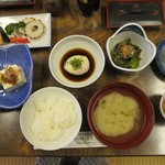 はらだ荘 - 朝食全景