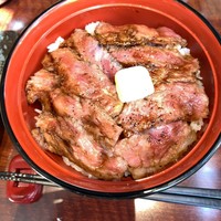 赤坂 津つ井 総本店 - 名物ビフテキ丼