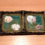 とんかつ檍 - 4種類の岩塩でいただきます！