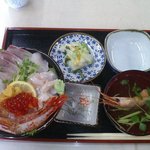 お食事処 田島 - 三国の海鮮丼