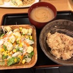 木曽路 - 190212ランチ680円サラダと炊き込みご飯