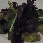 ル･クール - オードブル／妻には牡蠣に代わってイノシシのコンフィと有機野菜のサラダ