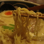 美濃口園 - 豆乳ラーメン：麺