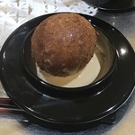 トゥ・ラ・ジョア - 蓮根ととうもろこしの団子