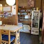 若荒井 - 店内