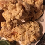 旬酔基じ - カラッと揚がって
      お約束のジューシー♬
      うま塩には魔法も入ってます…