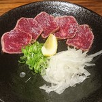 熟成肉と生モッツァレラ 肉バルイタリアン 肉タリア - 