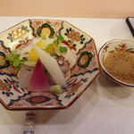 山玄茶 - 刺身は、マスタードの入ったドレッシングをかけて～