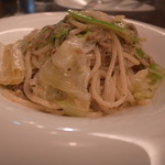 PASTAVOLA - キャベツとツナとアンチョビのパスタ