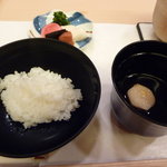 山玄茶 - ご主人のご実家で作られたお米と、赤だし、香の物