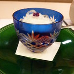 山玄茶 - キレイな切子に入った、デザート♪