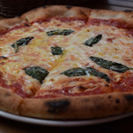 クッチーナ デル カンポ - マルゲリータ　１６００円（税込）