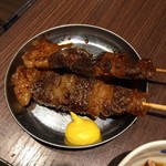 四文屋 - 牛すじ串、はじめていただきました