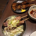 四文屋 - 名物レバネギ塩