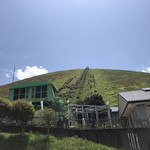 菓子処たかはし - 白い建物はお土産物屋さんでした