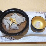 トゥ・ラ・ジョア - ●和牛とホタルイカのグラチネ、サマートリュフ、トリュフ塩