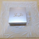 トゥ・ラ・ジョア - ●冷製十勝牛の薄造り