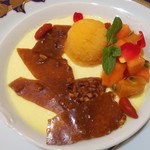 トゥ・ラ・ジョア - ●杏仁クレームブリュレ、パッションフルーツ