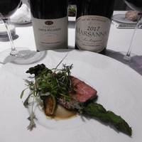 Grand rocher - 肉料理、赤グラス2種