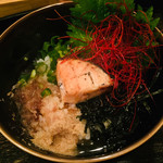 風樂 - 秋シャケ、多種薬味。煎茶注いだ直後です‼︎具は味噌。