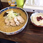 札幌味噌らーめん たら福 - メガ福味噌ラーメン ¥1980
梅干ご飯付き