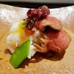 Kaiseki Okada - いちぼの蒸し寿司　赤足海老　唐墨